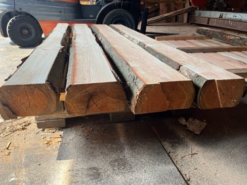 Douglas minibiels 2 vlakke zijden | 250cm | 12cm hoog x 15-20cm breed