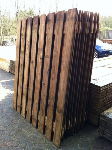 Tuinscherm Utrecht | Douglas geimpregneerd | 180x180cm | 19 planks